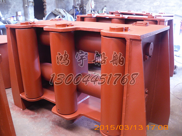 NP滚柱导缆器 (9)