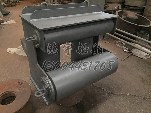 非标滚柱导缆器-1